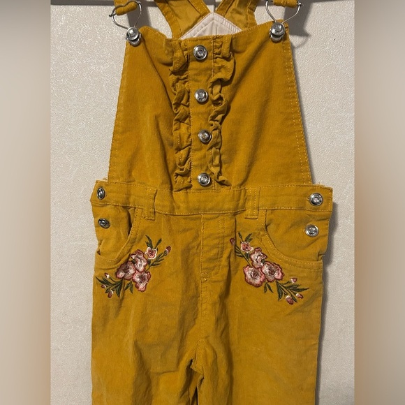 NO BRAND-  Girls mustard corduroy overalls with floral embroidery size 6 - Picture 3 of 6
